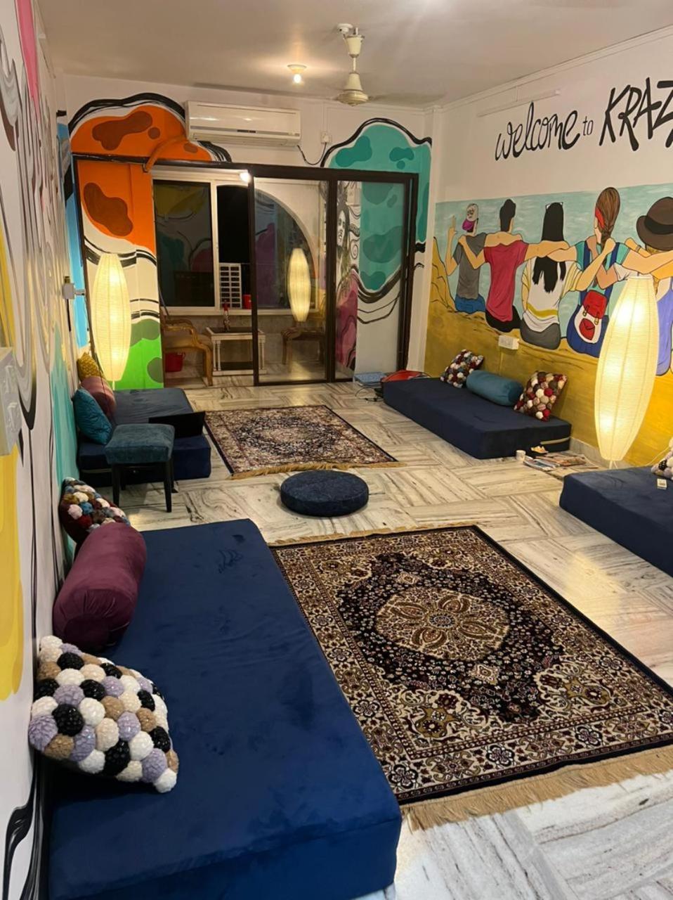 Krazy Solo Hostel Mumbai Exterior foto